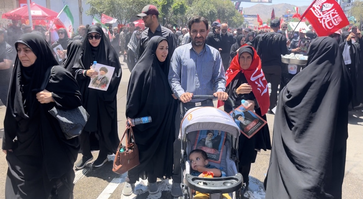 مشهد؛ تجلی حضور نسل آینده انقلاب در آیین وداع با رهبر مجاهد شهید ایران
