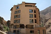 تخریب ساختمان ۱۰ طبقه غیرمجاز در شمیرانات با حکم دستگاه قضایی
